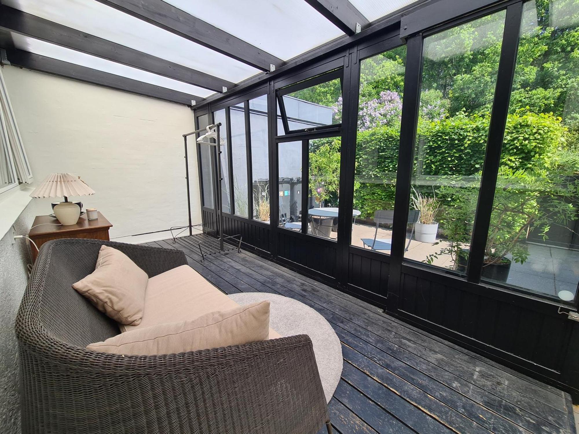 Townhouse Med Traeterrasse Lejlighed